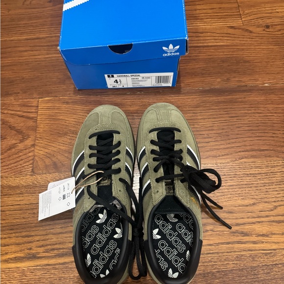 Adidas Handball Spezial in Focus Olive / Core Black / Crystal White, Size 4.5 - Picture 9 of 10